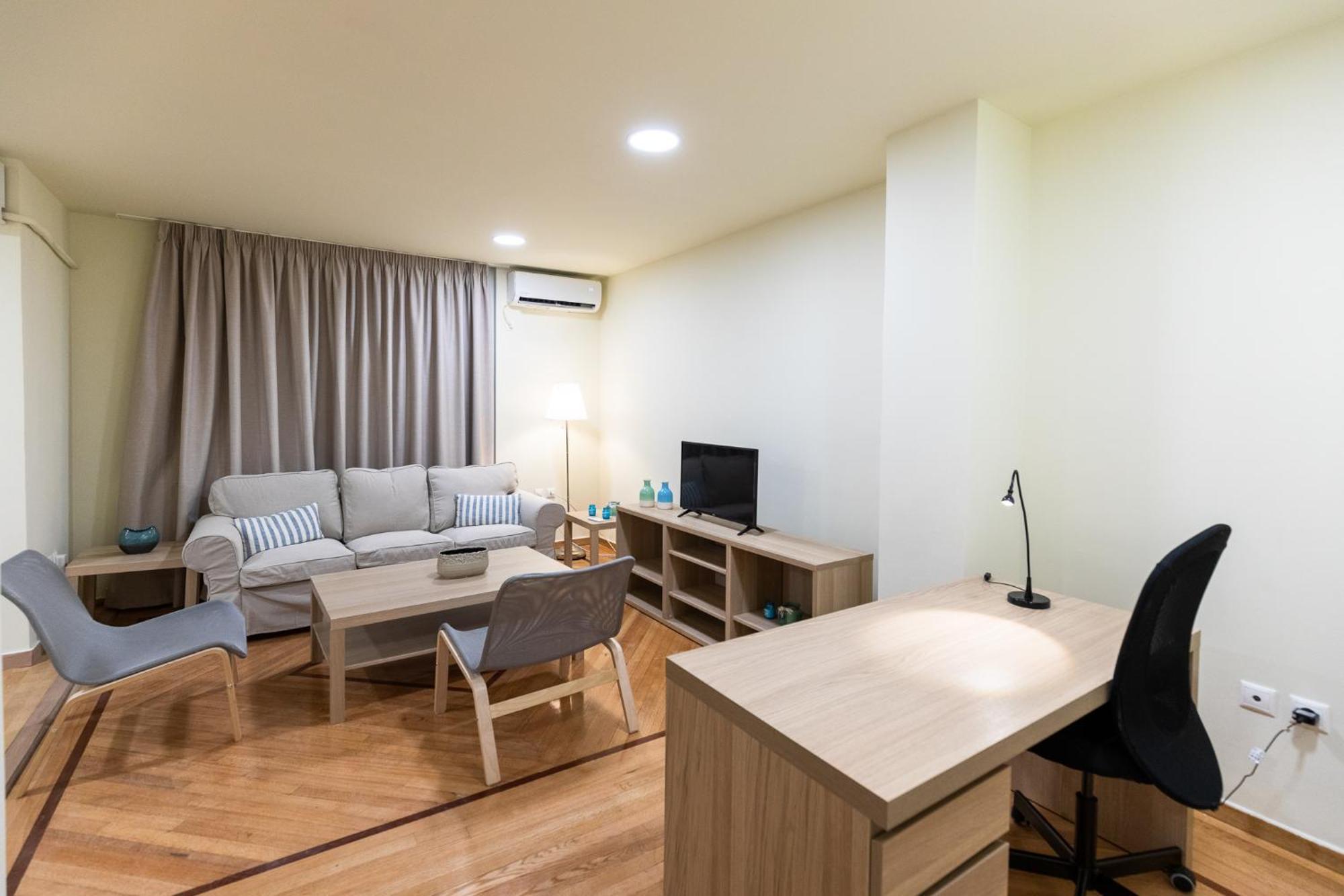 Kyniska Urban Apartment *
